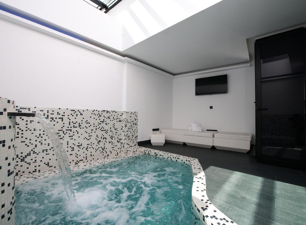 Hotel Loob Madrid (Adults Only) 토레용드아르도즈 객실 사진