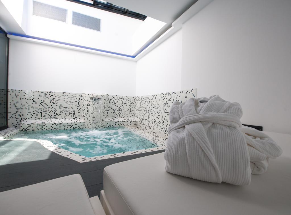 Hotel Loob Madrid (Adults Only) 토레용드아르도즈 객실 사진