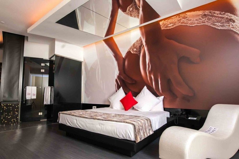 Hotel Loob Madrid (Adults Only) 토레용드아르도즈 외부 사진